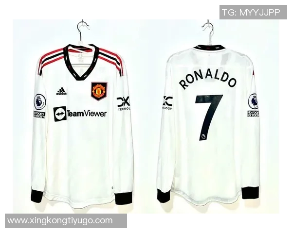 圆梦时刻索博赛后终于如愿获得偶像C罗的球衣之前换球衣时遗憾未能成功 圆梦时刻索博赛后终于如愿获得偶像C罗的球衣之前换球衣时遗憾未能成功